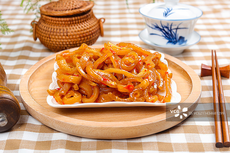 美味家常菜酸辣猪肉皮图片素材