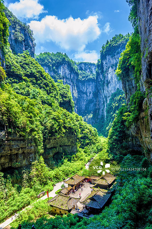 中国重庆武隆天生三桥景区天福官驿图片素材