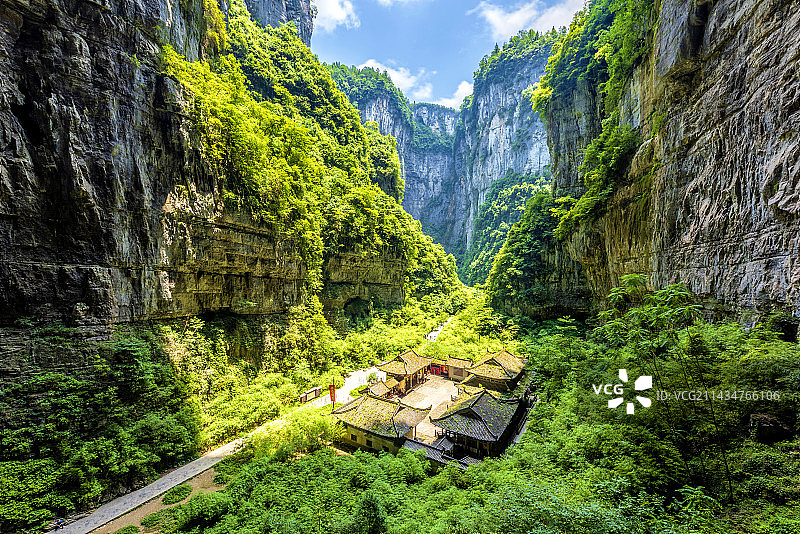 中国重庆武隆天生三桥景区天福官驿图片素材