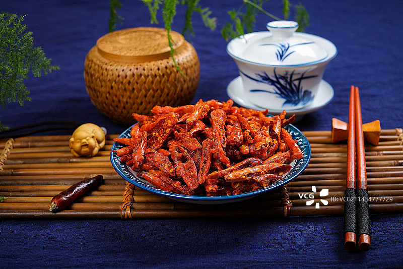 贵州特产美食油炸辣椒脆图片素材