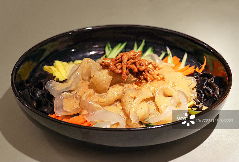 东北大拉皮，夏日开胃凉菜图片素材