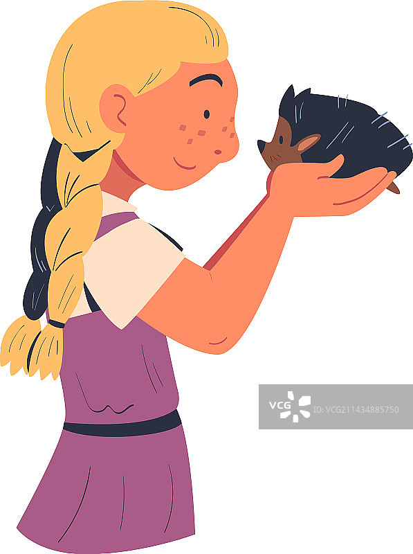 抱着心爱玩偶的小女孩图片素材