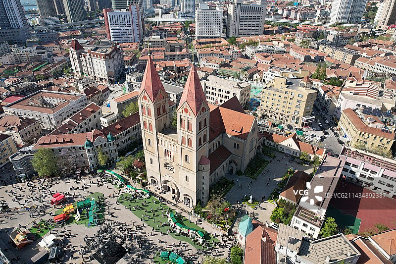 航拍青岛天主教堂图片素材