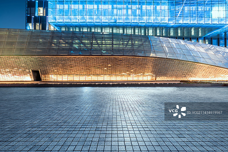 商业办公楼平台夜景图片素材