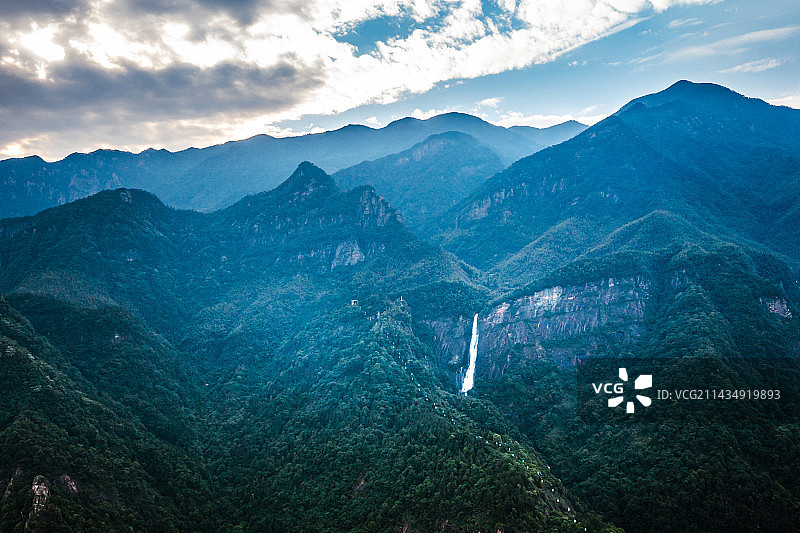 庐山秀峰庐山瀑布李白瀑布开先瀑布航拍图片素材