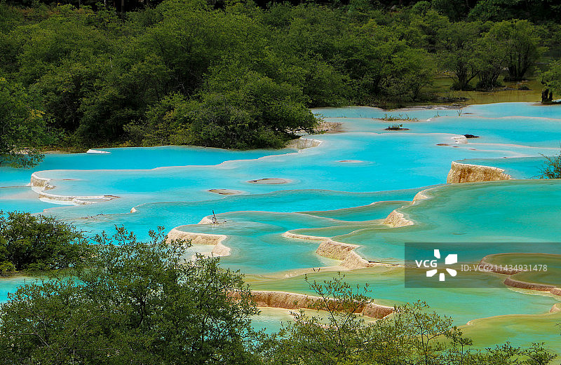 黄龙景区五彩池图片素材