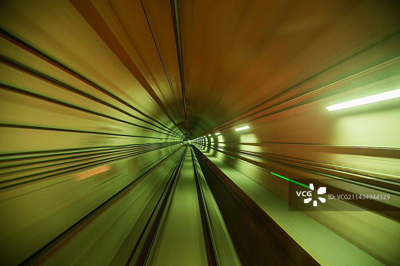 成都地铁9号线隧道图片素材