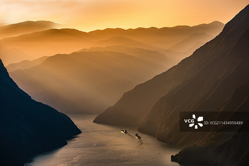 长江瞿塘峡航运图片素材