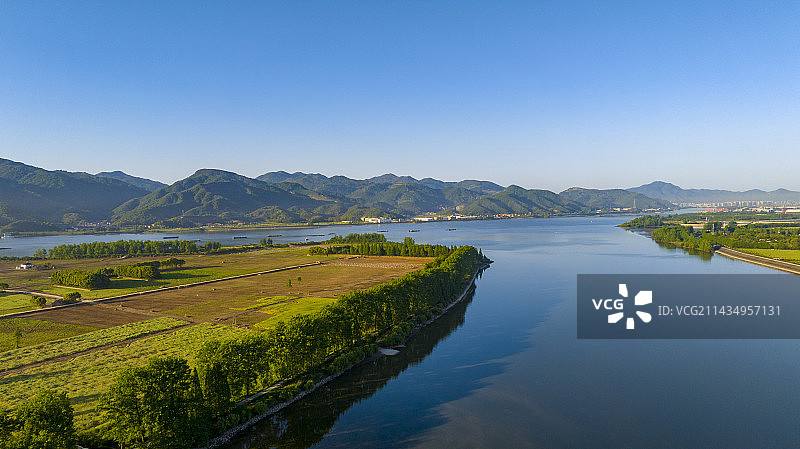 杭州西湖区袁浦镇沿江新农村风图片素材