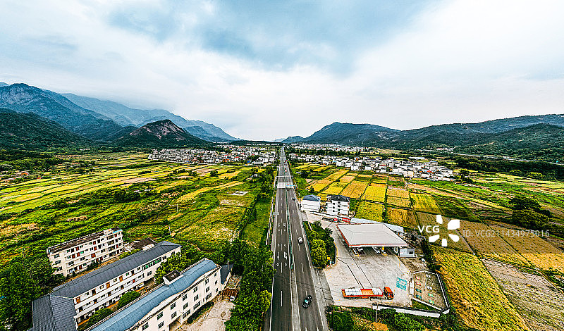 庐山市温泉镇归宗航拍全景图庐山金轮峰图片素材