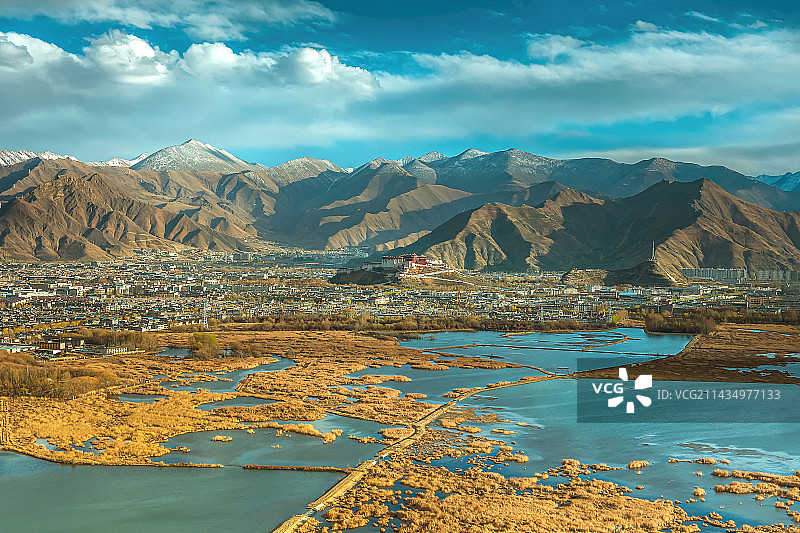 幕日下的拉鲁光影图片素材