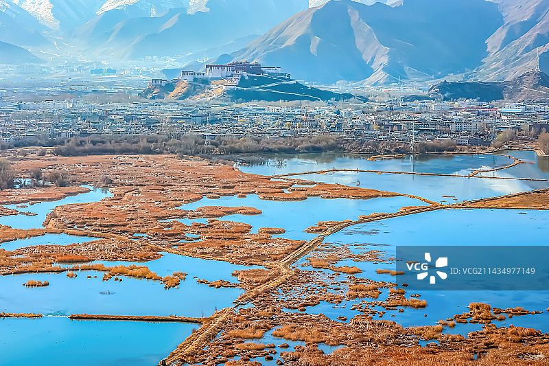 拉鲁净湖图片素材