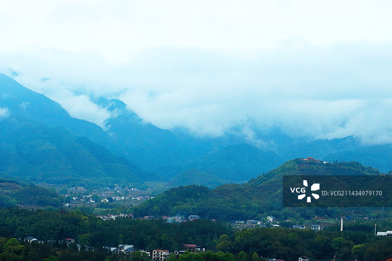 江西修水县何市镇火石村风景图片素材