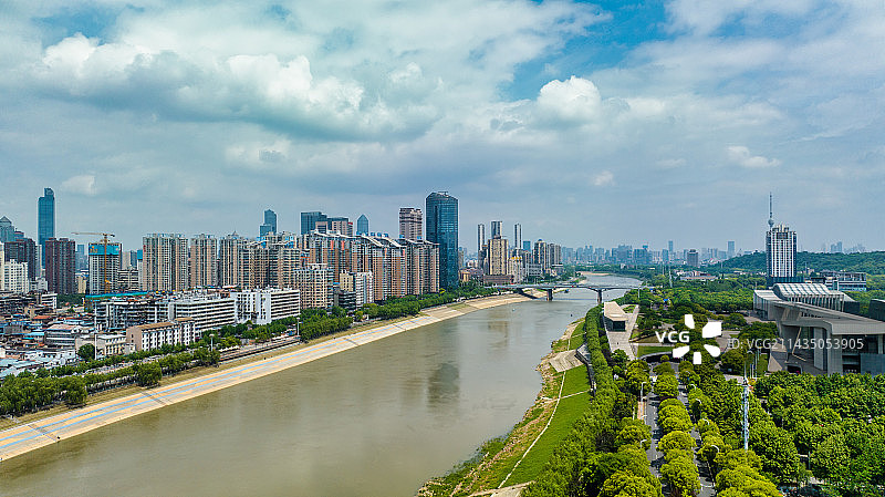 武汉汉江两岸城市发展建设图片素材