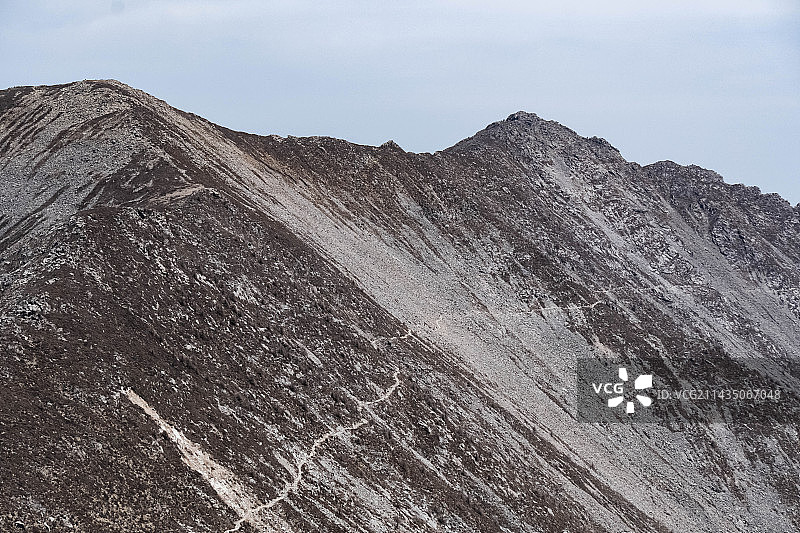 五月的秦岭主峰太白山冰川遗迹山路图片素材