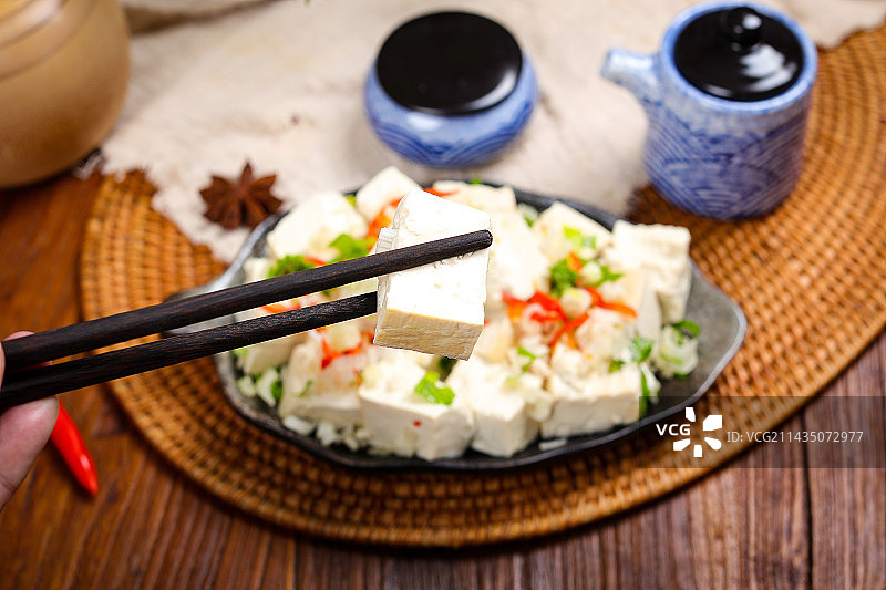 美味家常菜芹菜拌豆腐图片素材