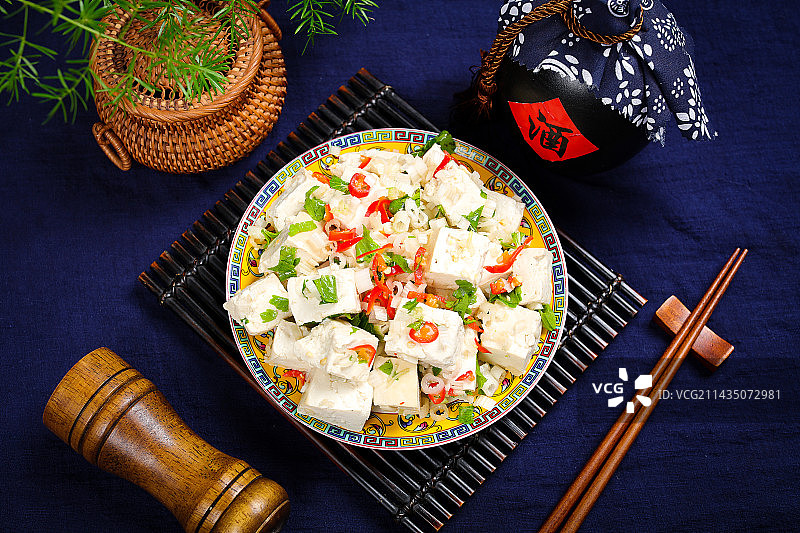 美味家常菜芹菜拌豆腐图片素材