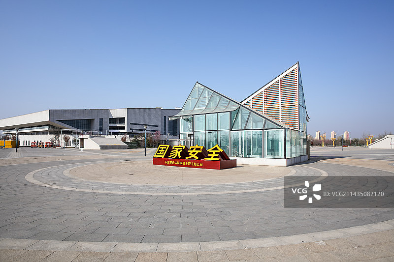 中国山东青岛平度奥体中心广场景观图片素材