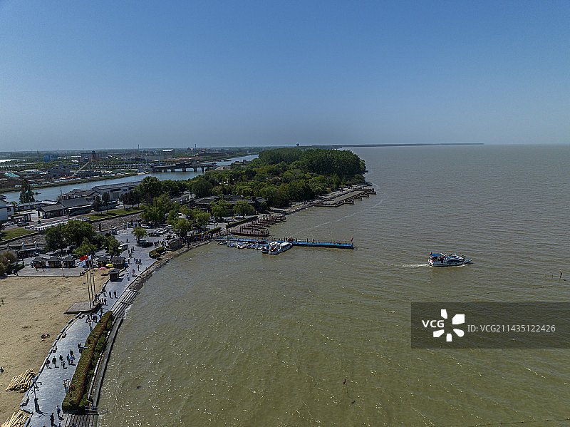 航拍江苏省淮安市洪泽湖古堰景区风光图片素材