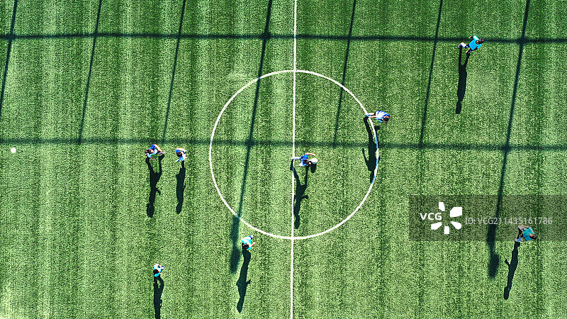 少年足球“圆舞曲”图片素材