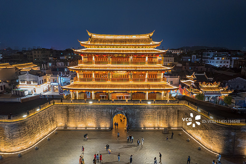 潮州古城广济楼夜景图片素材