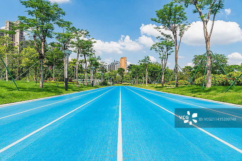 广东佛山禅城区文华公园运动跑道图片素材