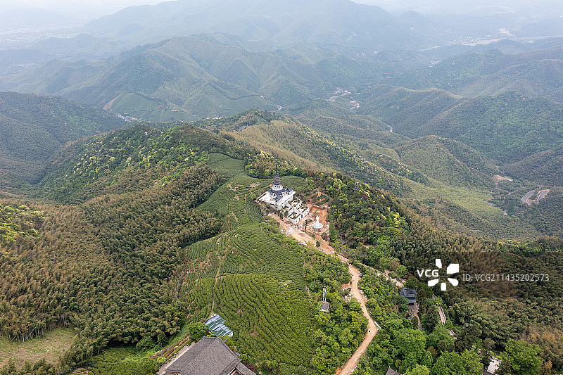 航拍杭州径山寺茶园风光图片素材