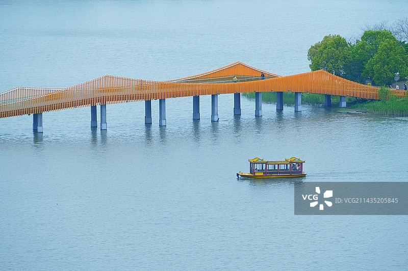 镇江金山碧波荡漾图片素材