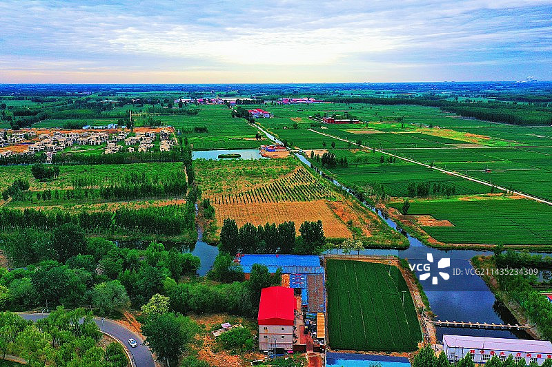 雄安新区白洋淀总面积6873公顷，鱼米之乡，5a景区鸟种280种366平方公里 （梦里水乡）图片素材