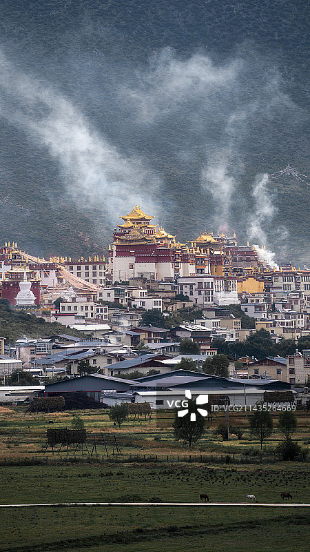 松赞林寺图片素材