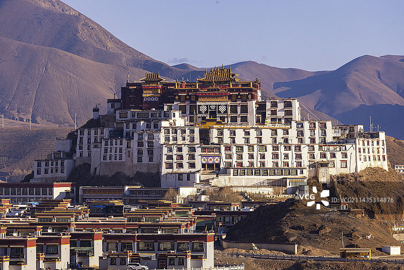 赞丹寺（小布达拉宫）中景图片素材