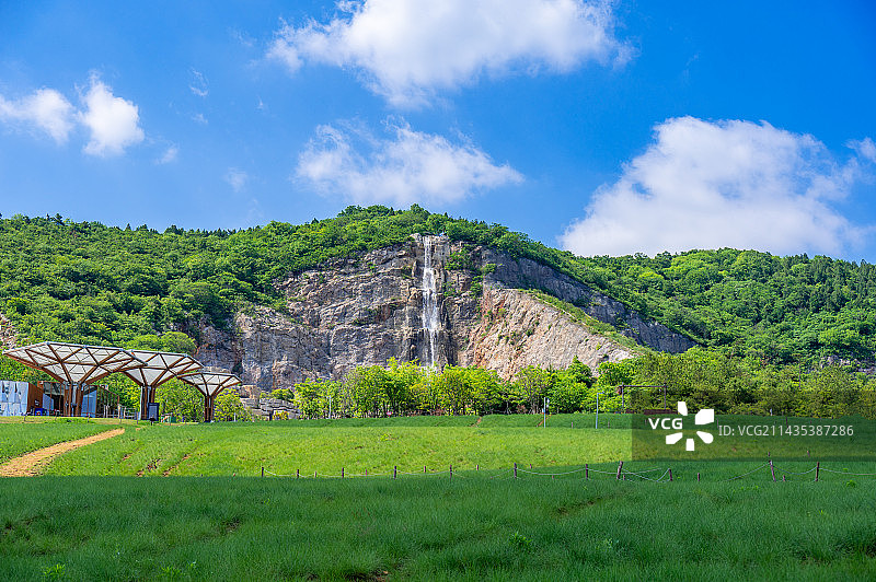 南京汤山矿坑公园图片素材