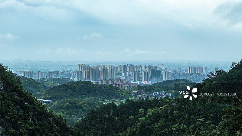 山外的县城图片素材