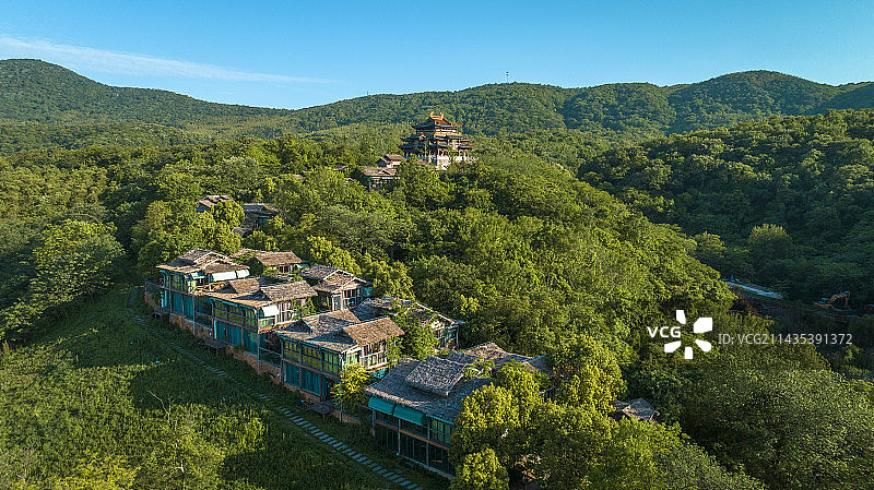 江苏镇江句容市千华古村 宝华山图片素材