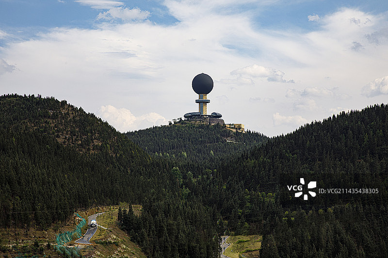 中国贵州六盘水盘州市月亮山生态体育公园月亮宫，盘州人造月亮，盘州金话筒图片素材