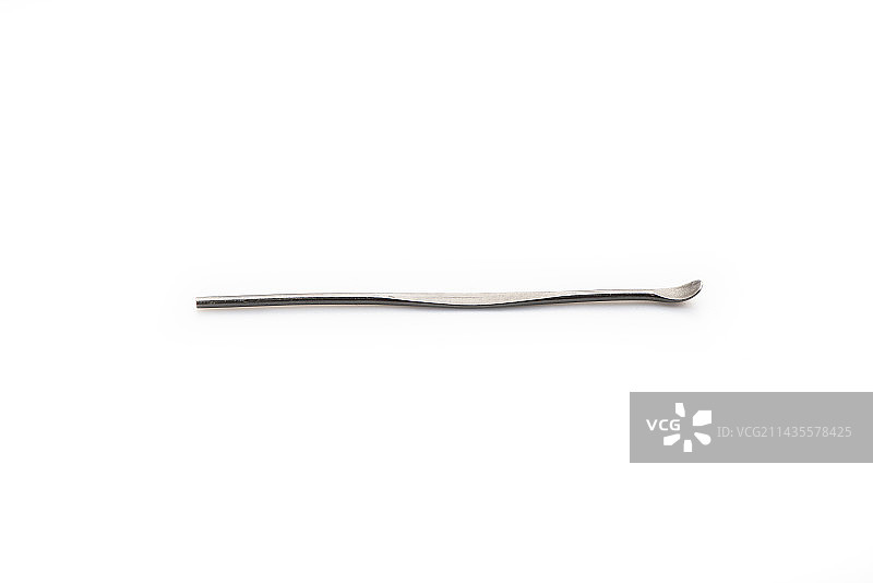 一根不锈钢的老式挖耳勺图片素材
