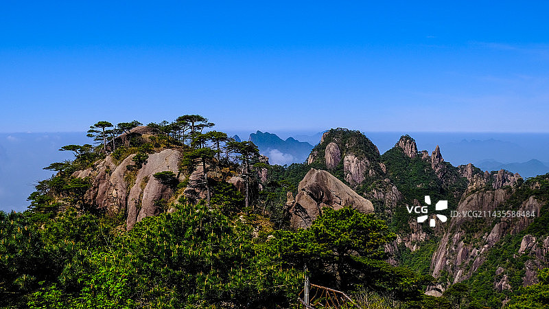 三清山    十里画廊群山图片素材