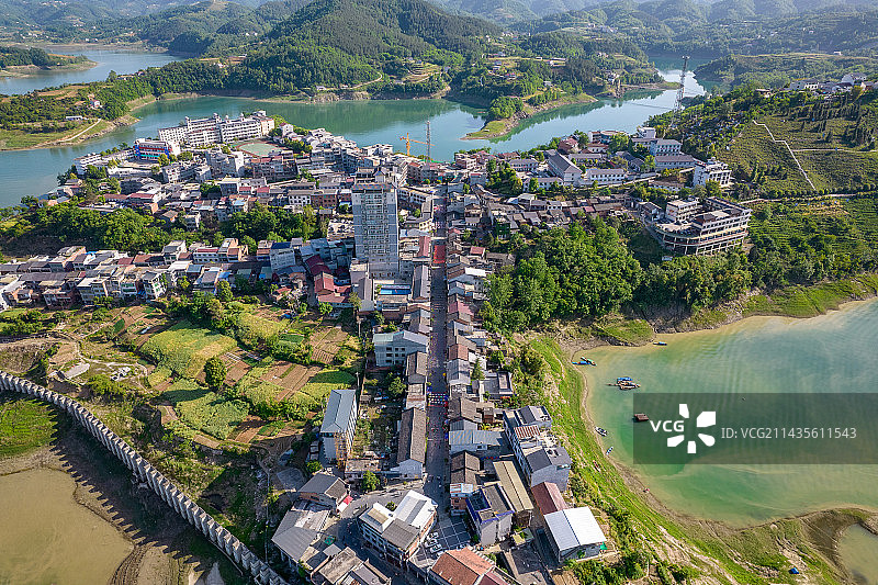 中国陕西省安康市汉滨区流水古镇航拍图片素材