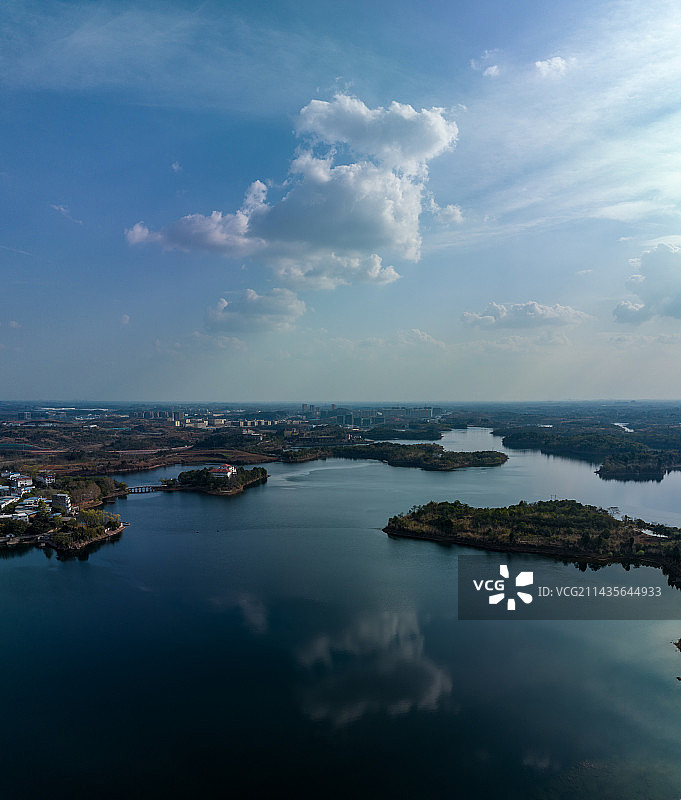 龙泉湖2图片素材