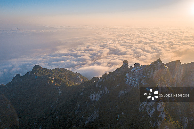 航拍河南省洛阳市栾川县老君山风景区户外风光图片素材