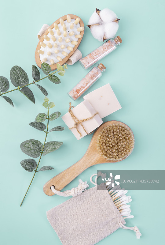 环保木制低碳人物卫生洗护护理产品图片素材