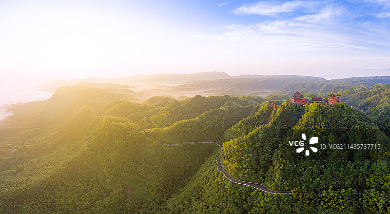 弯弯小路竹海情（四川省宜宾市长宁县蜀南竹海龙吟寺）图片素材