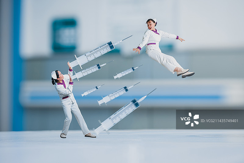 护士的小人国创意照图片素材