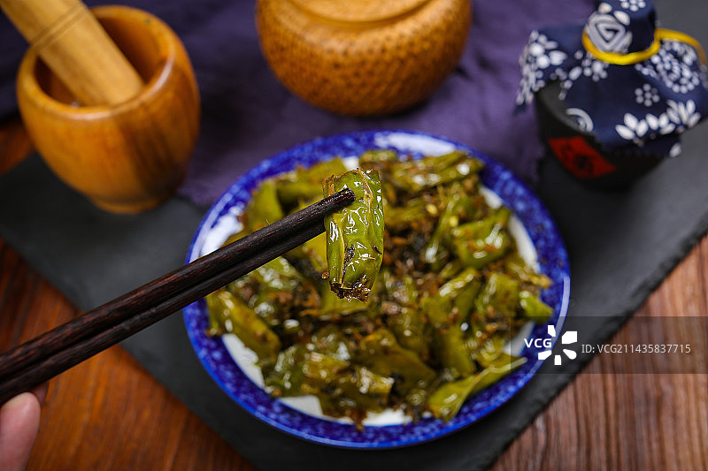 特色农家菜腌菜炒青辣椒图片素材