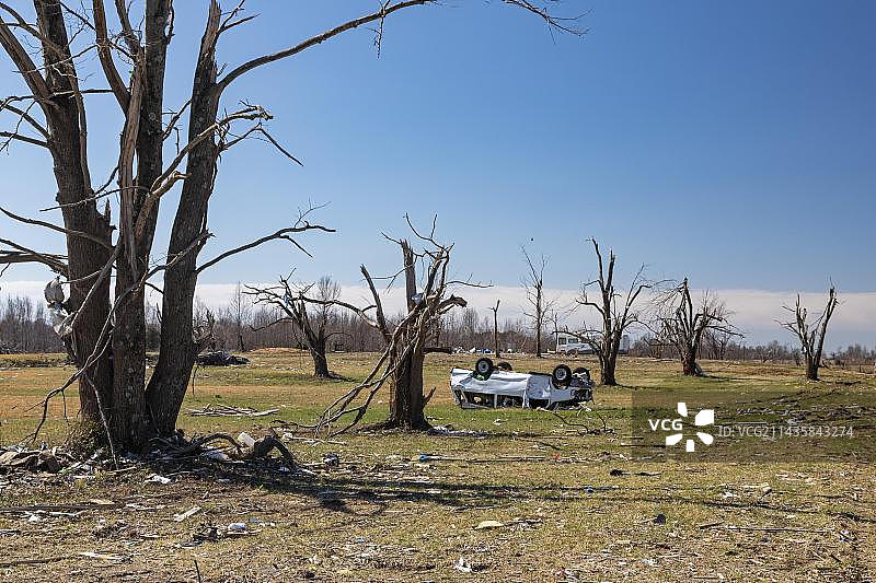 肯塔基州梅菲尔德，2021年12月龙卷风摧毁肯塔基州西部城镇造成的破坏图片素材