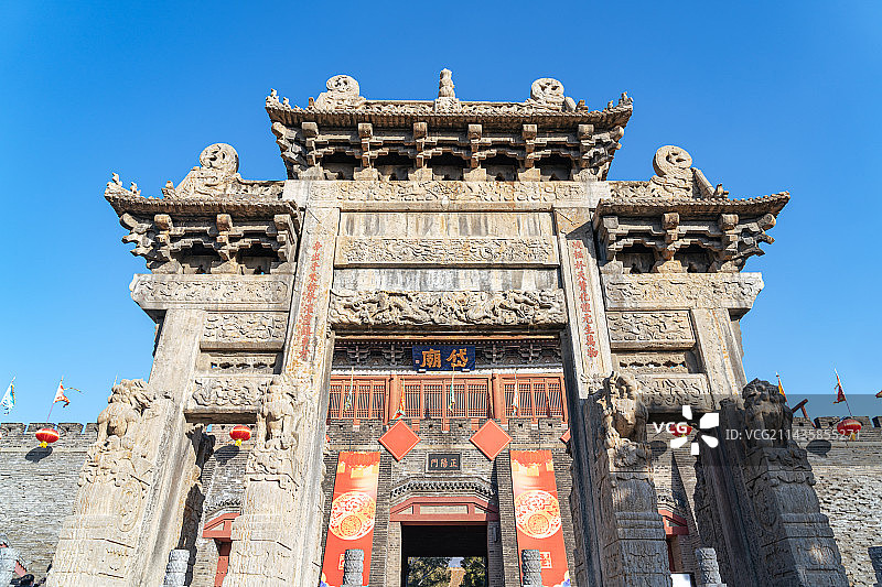 中国山东泰安岱庙建筑外立面图片素材