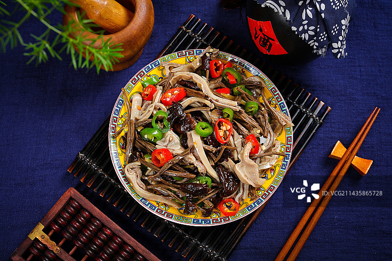 特色农家菜茶树菇炒猪肚条图片素材