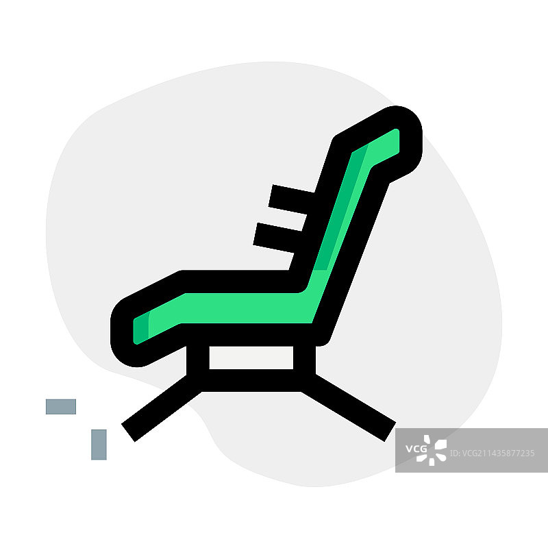 使用沐浴椅降低跌倒风险图片素材