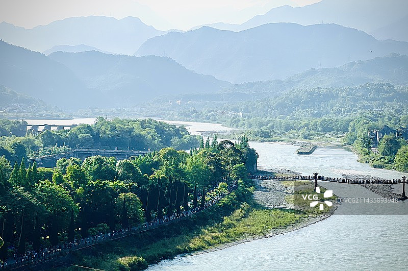 拜水都江堰图片素材