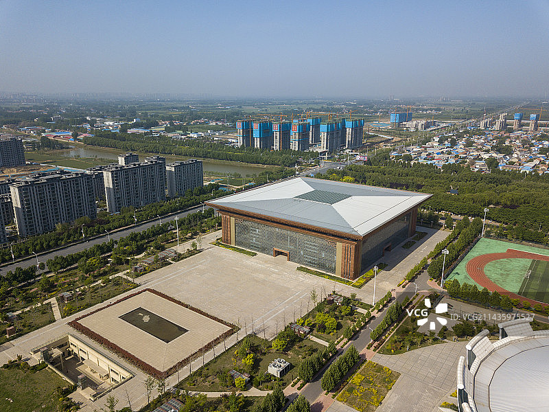 航拍河南省清丰县地标建筑清丰县会展中心图片素材